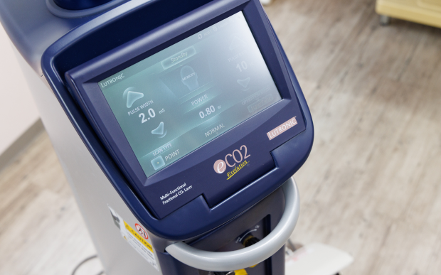 肌の再生力を高めるフラクショナルCO₂レーザー